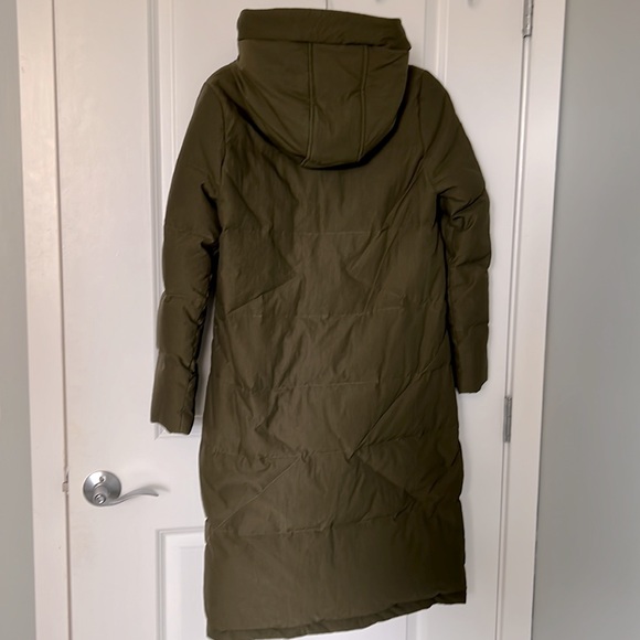 Very durable down jacket - Picture 2 of 6